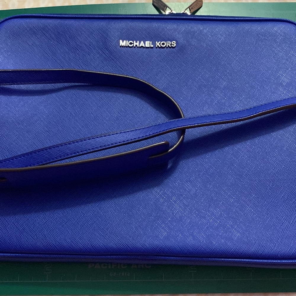 Michael Kors iPad/MacBook case